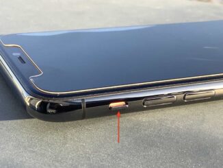 Haben Sie den "Stumm"-Schalter am Gerätegehäuse versehentlich aktiviert? Das passiert zum Beispiel leicht beim Einsetzen des iPhones in eine Schutzhülle. Stellen Sie sicher, dass der "Stumm"-Schalter nicht aktiviert ist. Wenn Sie das rote Feld sehen, bedeutet es "stumm geschaltet":